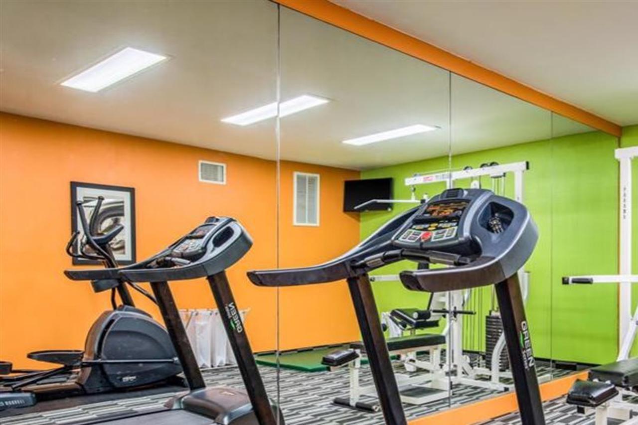 Quality Suites Lake Charles Downtown Eksteriør billede