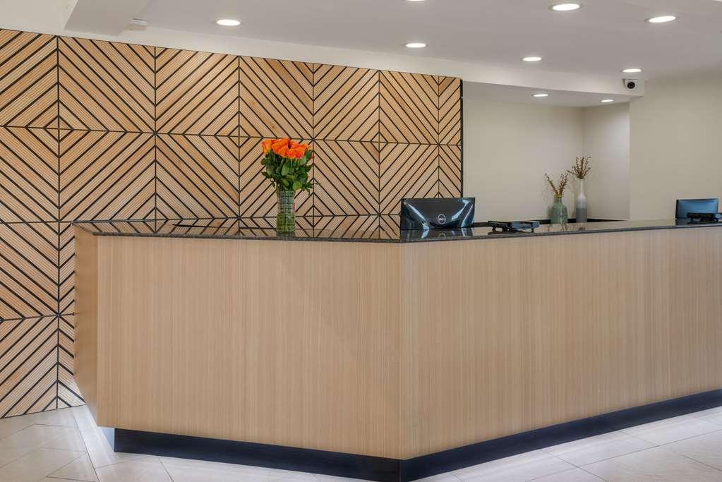 Quality Suites Lake Charles Downtown Eksteriør billede