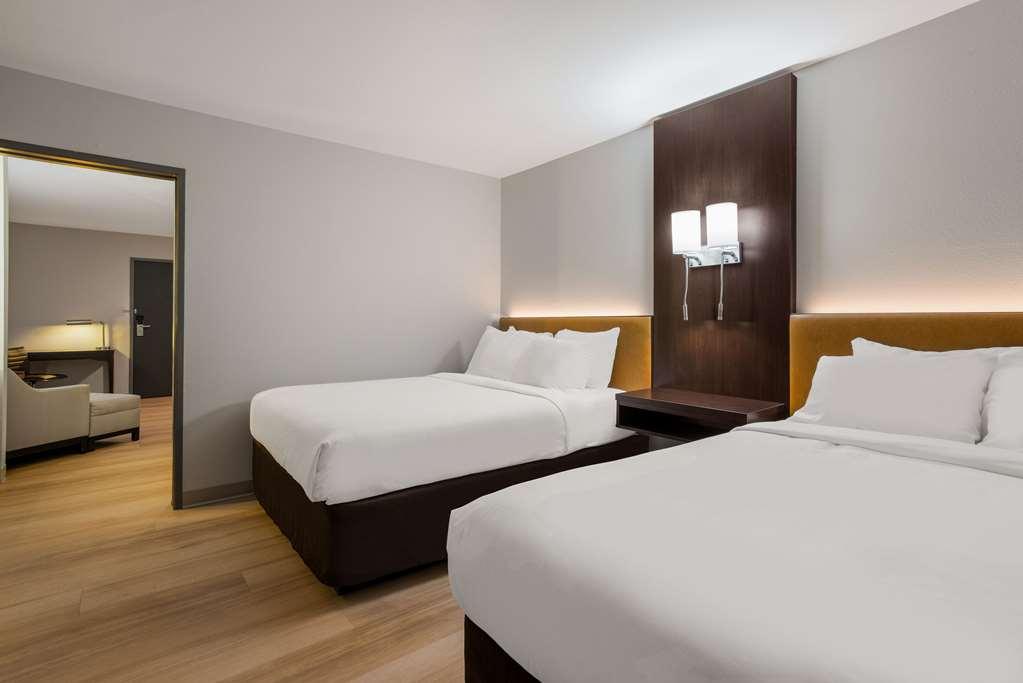 Quality Suites Lake Charles Downtown Eksteriør billede