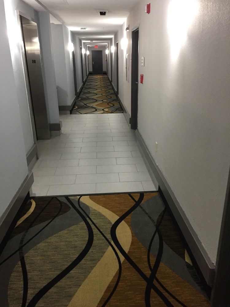 Quality Suites Lake Charles Downtown Eksteriør billede