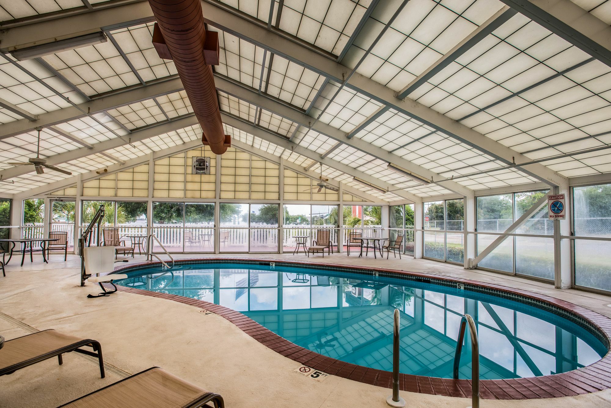 Quality Suites Lake Charles Downtown Eksteriør billede