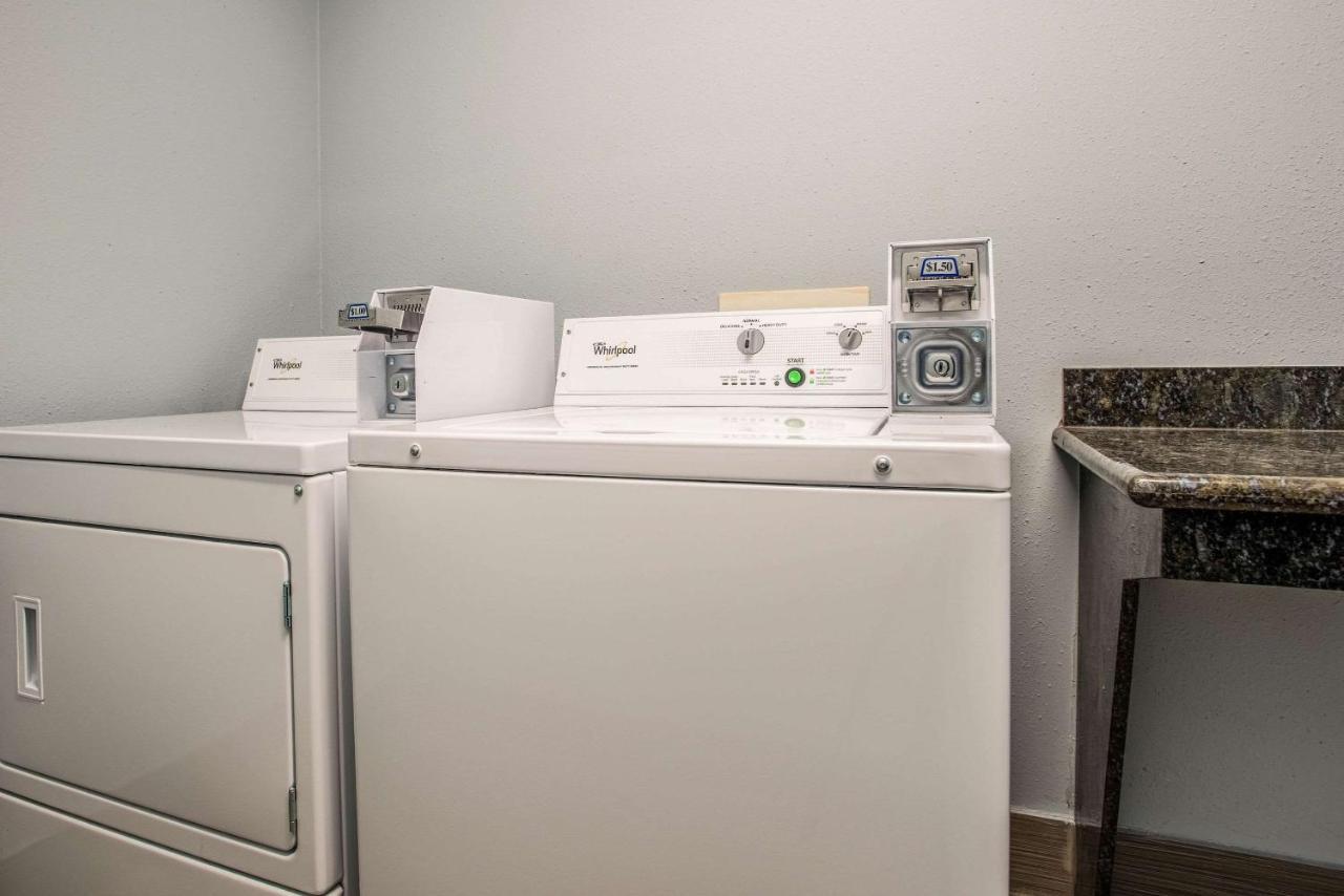 Quality Suites Lake Charles Downtown Eksteriør billede